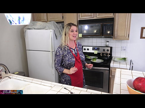 ❤️ A madrasta o ordenha na cozinha antes de sua data ️ Porno vídeo em pt-br.hdpornpics.ru ️❤